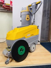 Battery Scrubber Dryer -