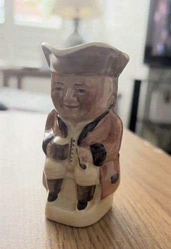 Toby jug ceramic - jug,