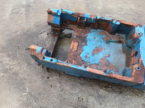 Ford tractor 7840 8340 front - /,