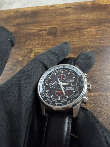 Citizen men red arrows - red,