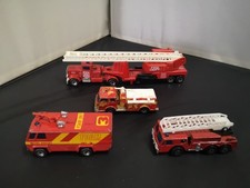 M622-MATCHBOX  LOT OF FOUR FIRE ENGINES