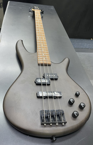 Ibanez gsr200b gio - ibanez,