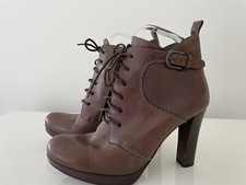 HENRI BEGUELIN ~ Light Brown high heel leather lace up ankle boots ~ EU38