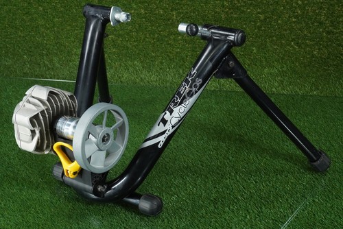 Cycleops fluid2 trek bike - cycleops,