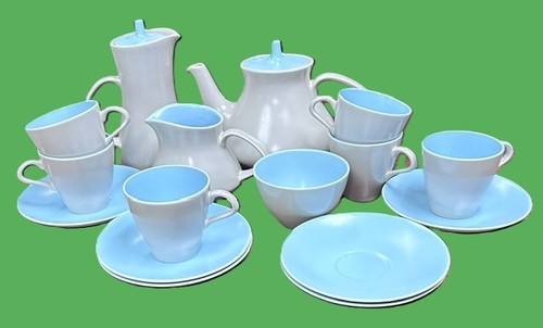 Poole pottery twintone - (e118),