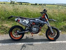 Supermoto SM Pro platinium wheels, rear cush drive 17x5 with tyres