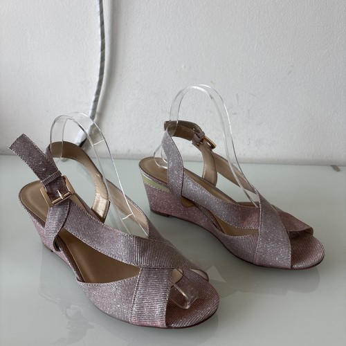 Lotus pink shimmer wedge - lotus,
