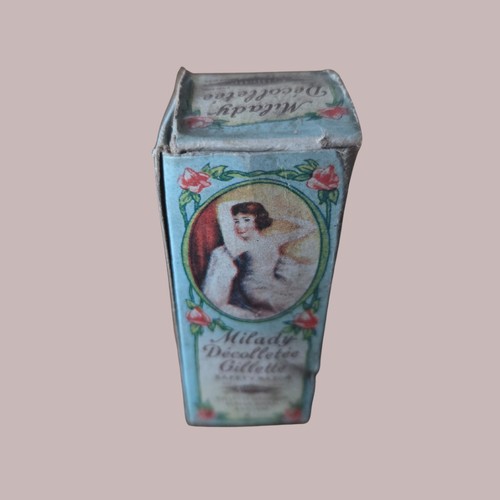 Antique milady décolleté - antique,