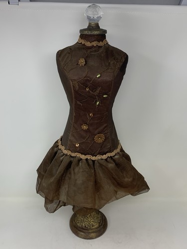 Vintage style mannequin - ,