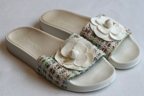 Chanel white camellia - camellia, tweed