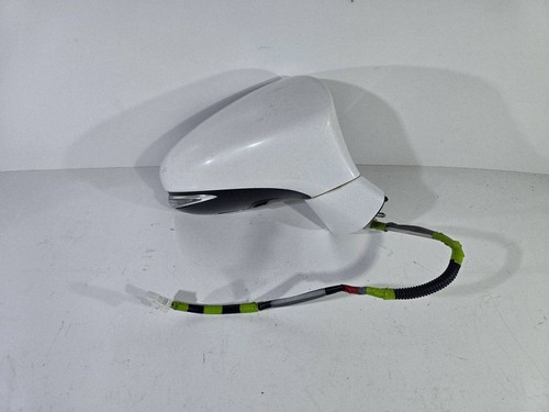 Lexus 200h 2012 - ct, right