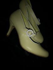 Jo Browns Pale Yellow Faux