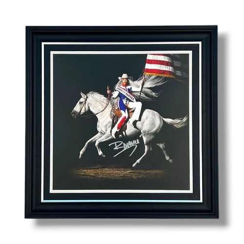 Beyonce signed photo framed - photo,
