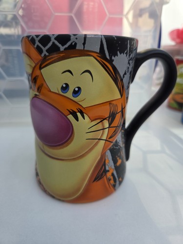 Disney tigger embossed - tigger,