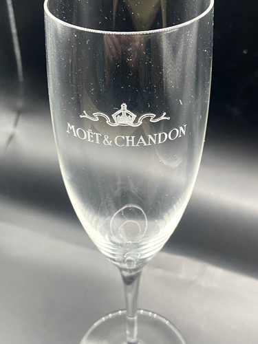 Moët chandon champagne - moët,