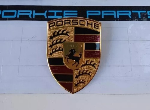 Porsche bonnet badge - , emblem