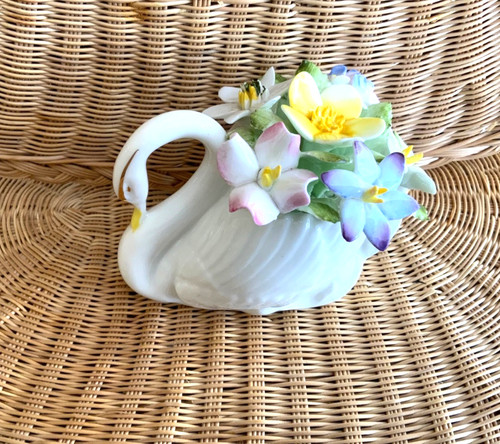 Vintage royal doulton swan - vintage,