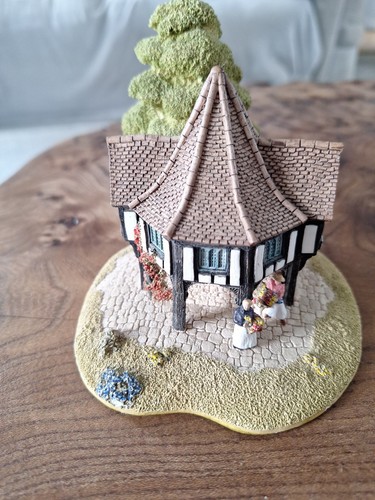 Lilliput lane flower sellers - flower,