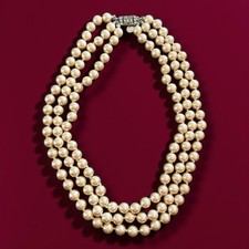Jackie Kennedy Pearl Necklace
