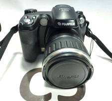 Fuji FinePix S5600 Compact