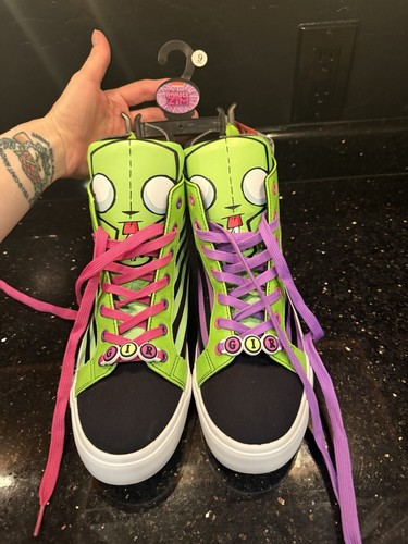 New with tags rare famous - new,