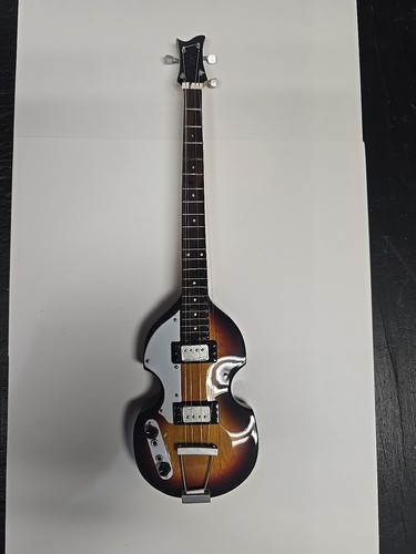 Paul mccartney replica - mccartney, violin