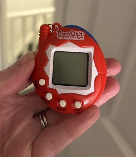 Tamagotchi connection red - tamagotchi,