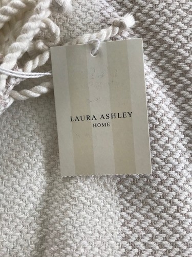 Laura ashley emslie throw - ashley,
