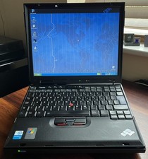 Vintage laptop IBM ThinkPad X31, Pentium M, 2GB RAM, Windows XP, Dock & Charger
