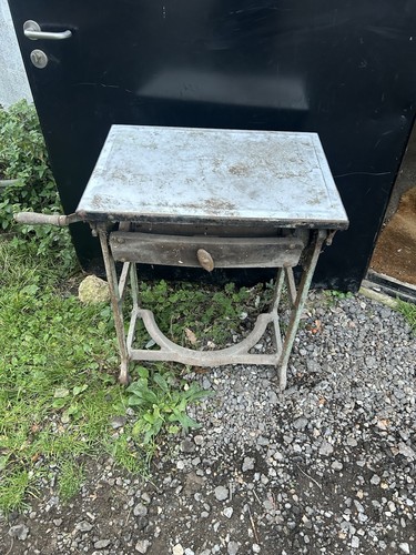 Vintage ewbank cast - vintage, iron