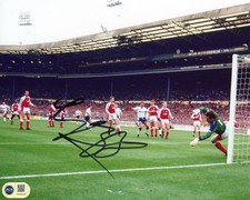 Paul Gascoigne Signed 10x8