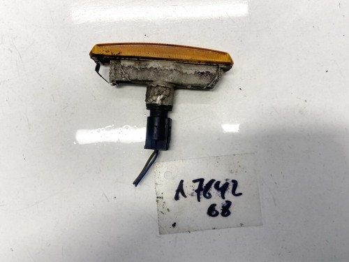 8360589 clear side repeaters - ,