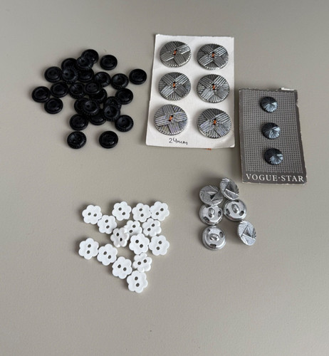 Vintage buttons bundle - bundle,, vogue