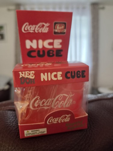 Coca cola needoh - cola,