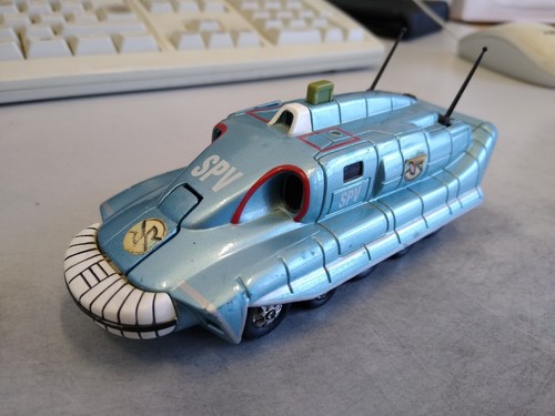 Captain scarlet spv spectrum - scarlet, (spectrum