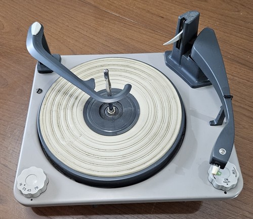 Vintage grundig turntable - grundig,