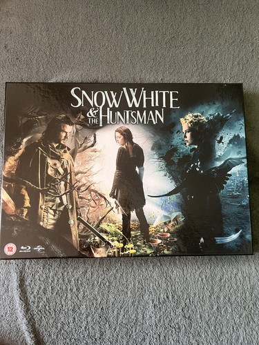 Snow white and - snow, huntsman