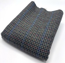 Green Red Wool Fabric Check Remnant Wool Cushions Patchwork 2.50m x 50cm 350g