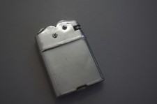 VINTAGE THORENS ORIFLAM SILVER COLOURED  LIGHTER.