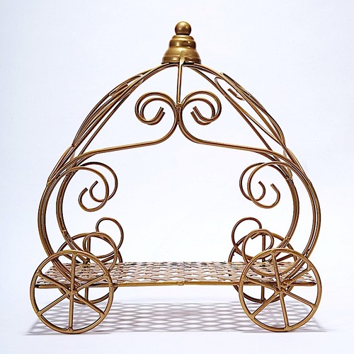Tall gold cinderella - 11",