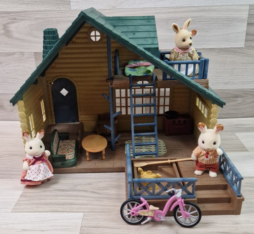 Sylvanian families log cabin - families,