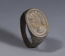 Ancient Late Medieval Bronze Ring good condition jewelry
