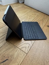 Apple Ipad Air 4 Gen bundle With Genuine Apple pencil 2nd Gen & Case & keyboard 