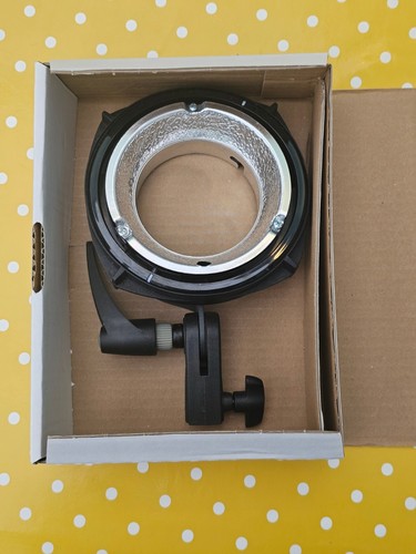 Elinchrom mount adapter - q,