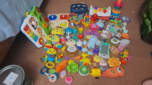 Random toy box clean - toy, out