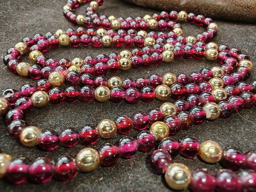 Long continuous smooth garnet