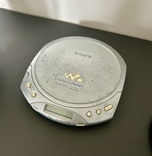 Sony D-E330 CD Walkman, 2002