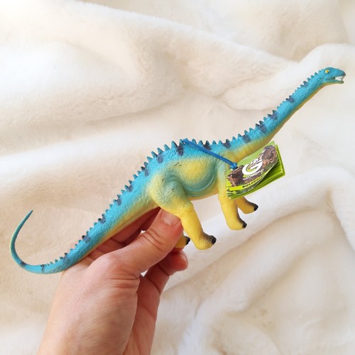 Dinosaurs new with - dinosaurs, 8