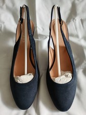 Hobbs Handcrafted in Italy