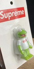 Supreme Kubrick Muppets Kermit